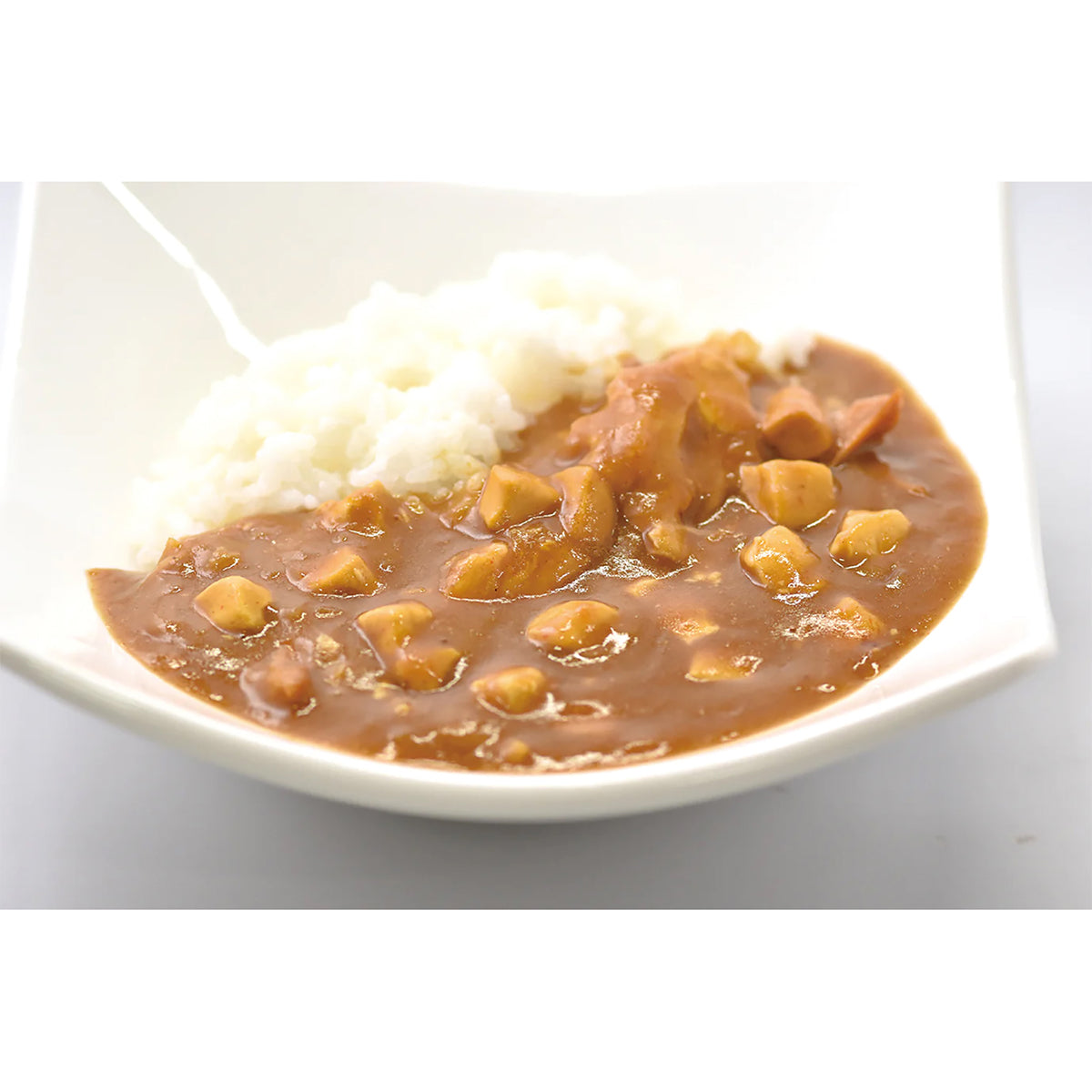 IBIC FOODS(アイビック食品) どんなときもカレー とろ～りチーズが入ったカレー 180g レトルト パウチ 美味しい アウトドア キャンプ 防災